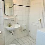 Am Kurhaus 11b *